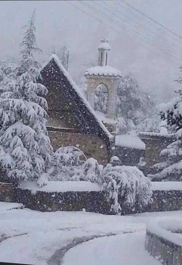 Saint Nicholas Heights Chakistra エクステリア 写真